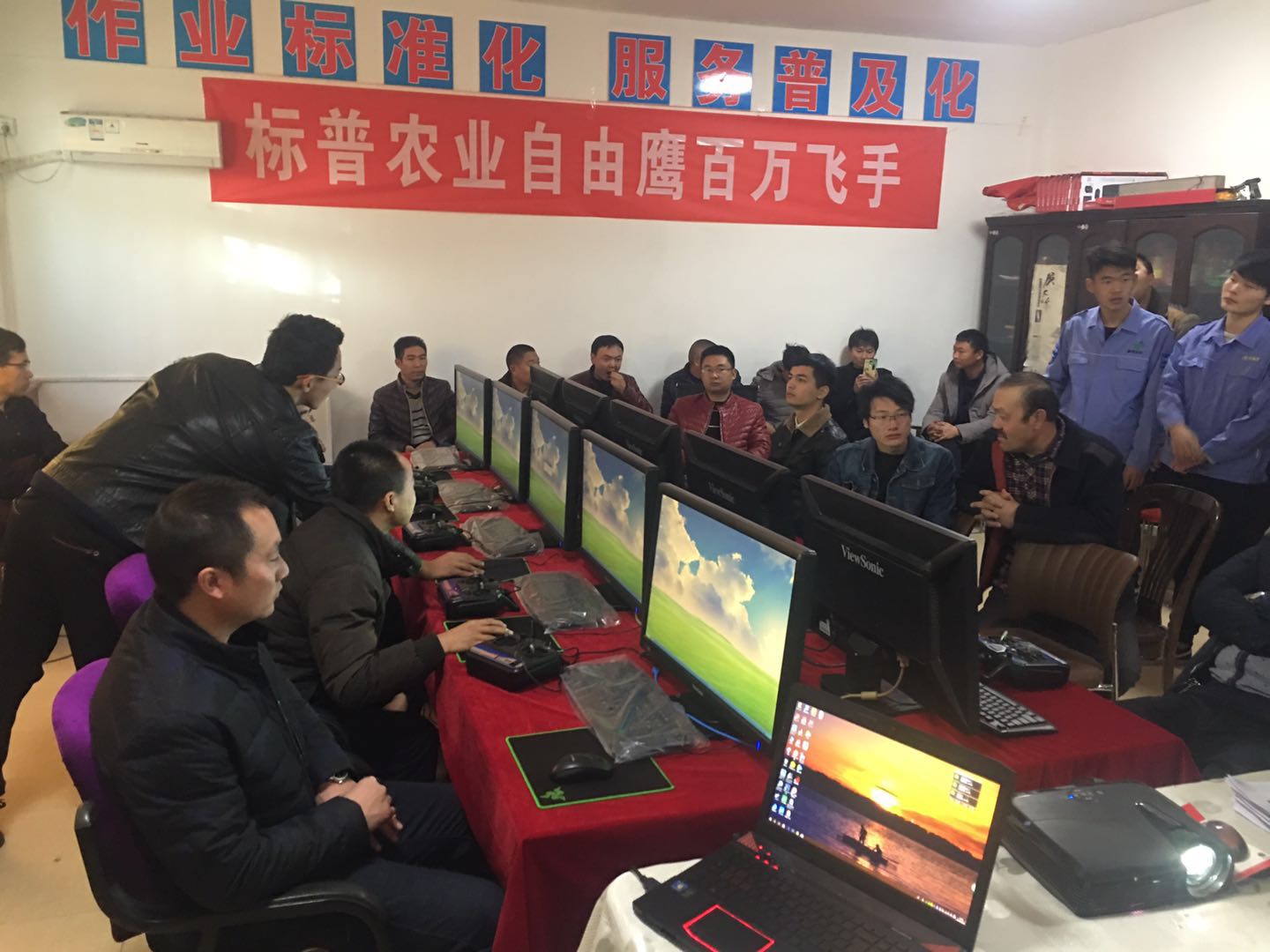 標(biāo)普農(nóng)業(yè)、全豐航空、農(nóng)用植保無人機